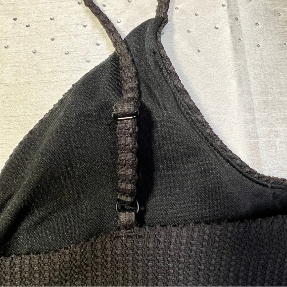 PROJECT GAP - NWT Black Recycled Knotted-Front Bikini Top - Size Medium - Picture 4 of 6